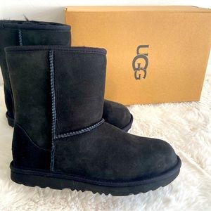 Kids Classic II Uggs